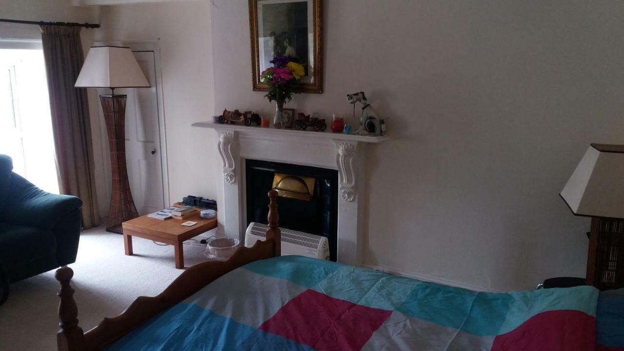 The Townhouse Apartamento Claremorris Exterior foto